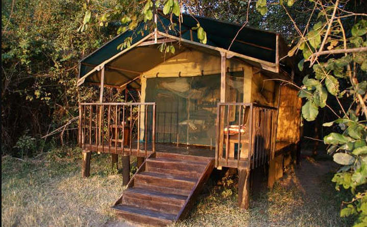 lomami national park accommodation
