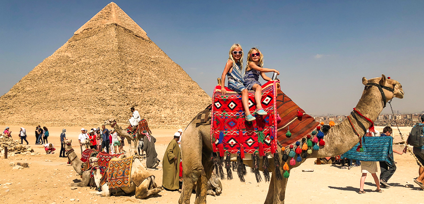 Parents and children visiting the Great Sphinx of Giza and discovering one of Egypt's most famous ancient landmarks
