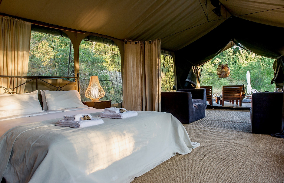 lodges vs camping