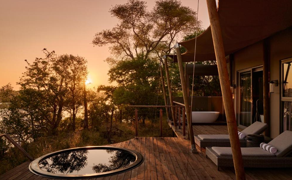 luxury tented accomodation
