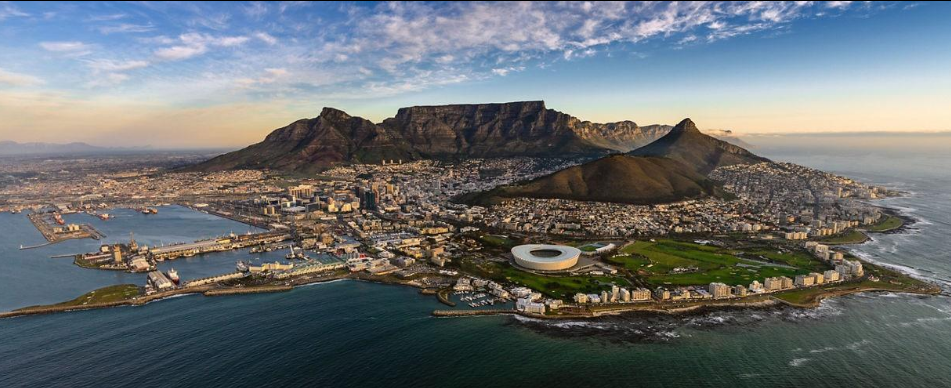 Cape Town South Africa safari holiday with Table Mountain